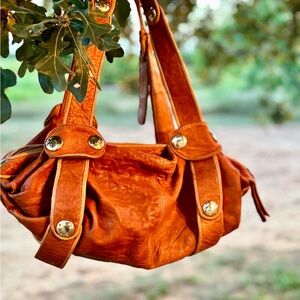 Chic Brown Leather Shoulder Bag